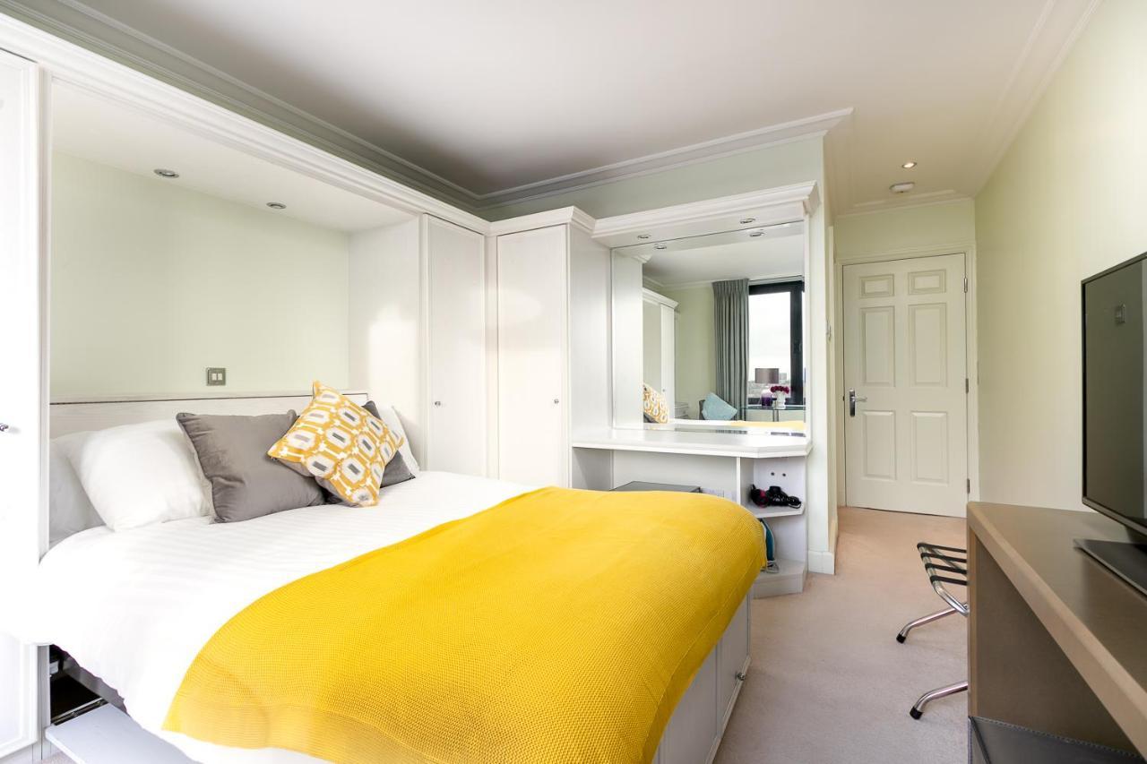 Point West Apartments London Eksteriør bilde