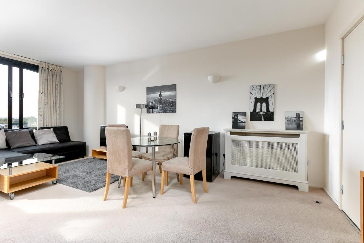 Point West Apartments London Eksteriør bilde