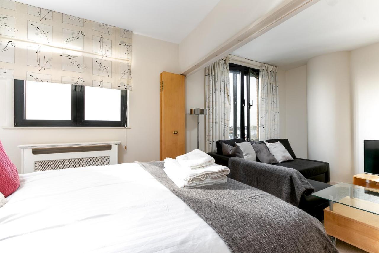 Point West Apartments London Eksteriør bilde